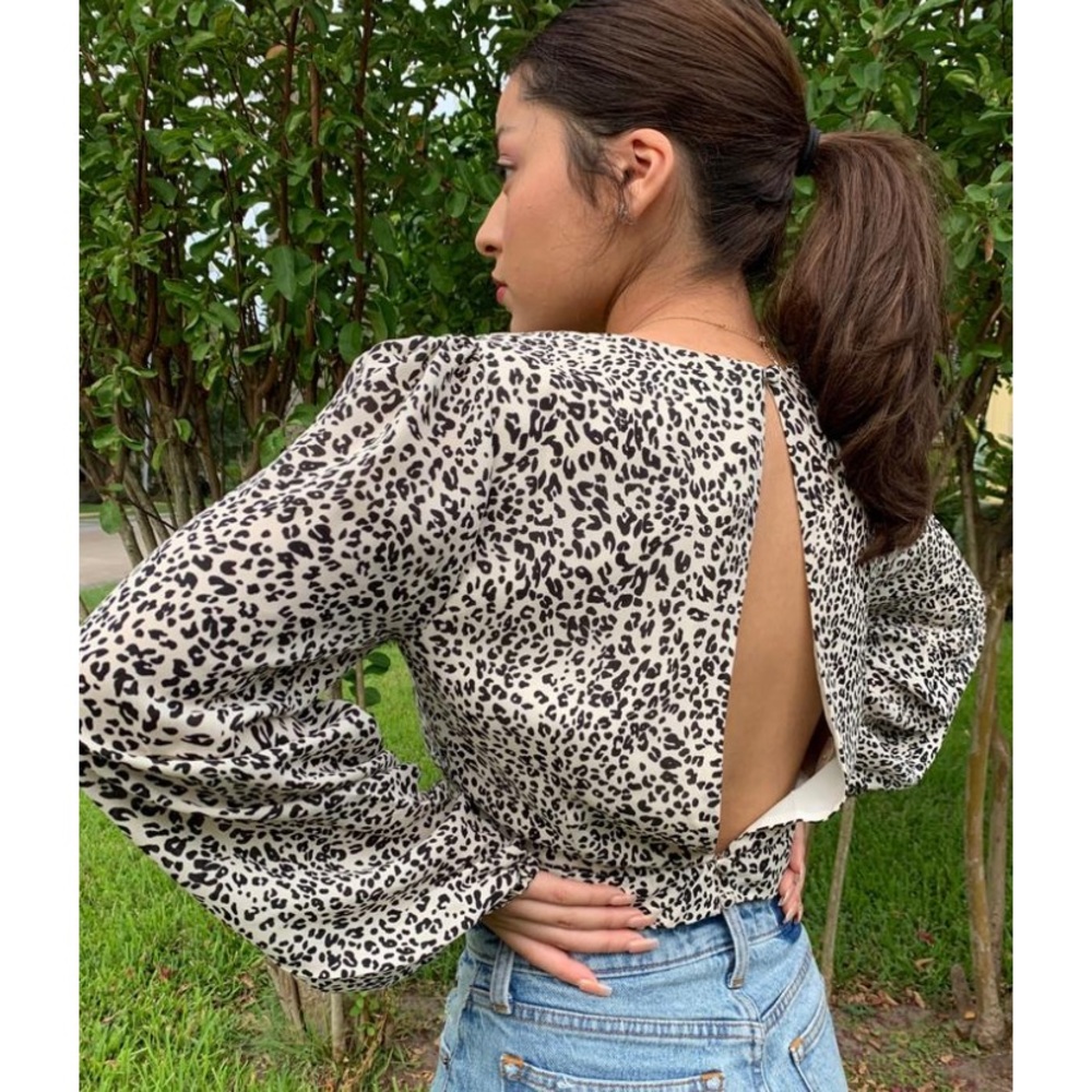 Leopard crop top with open back - Picture 2 of 2